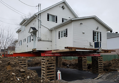 Travaux de levage et fondation hydrofuge ou non