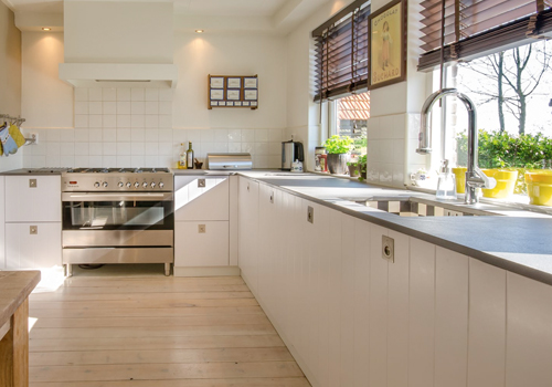 Rénovation intérieure, salle de bain, cuisine ou sous-sol.